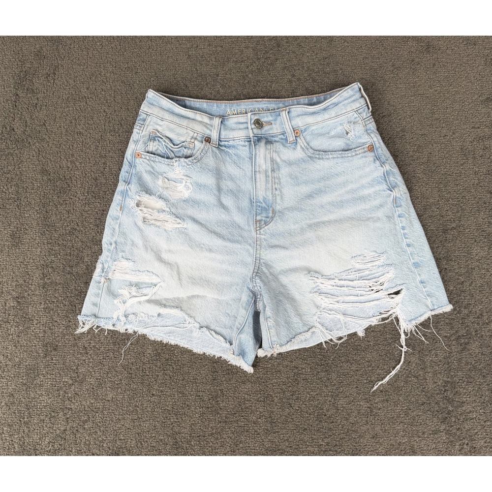 American Eagle Light Wash Distressed High Waisted Denim Shorts Size 6 Ripped Hem